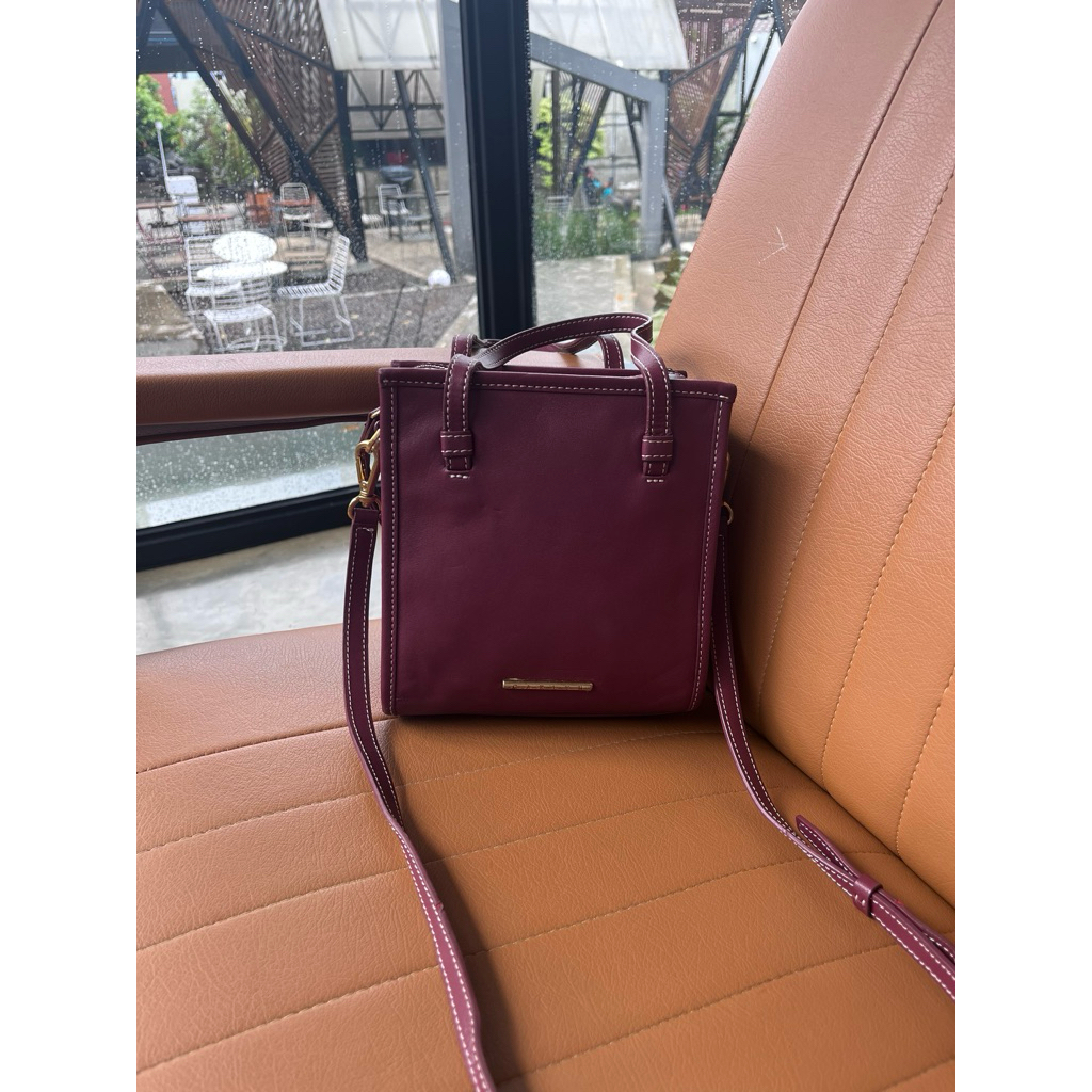 sling top handle bag carlyn maroon | tas kulit asli kecil