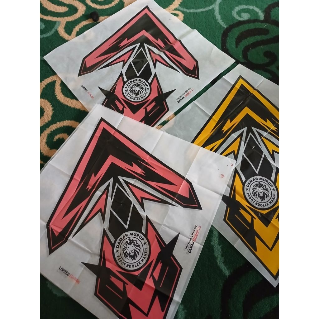 Kertas Layangan 2 warna