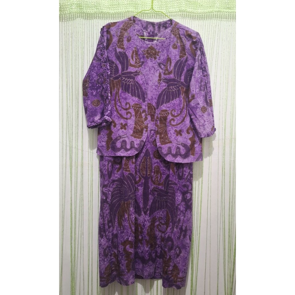 dress batik papua lengan panjang warna ungu