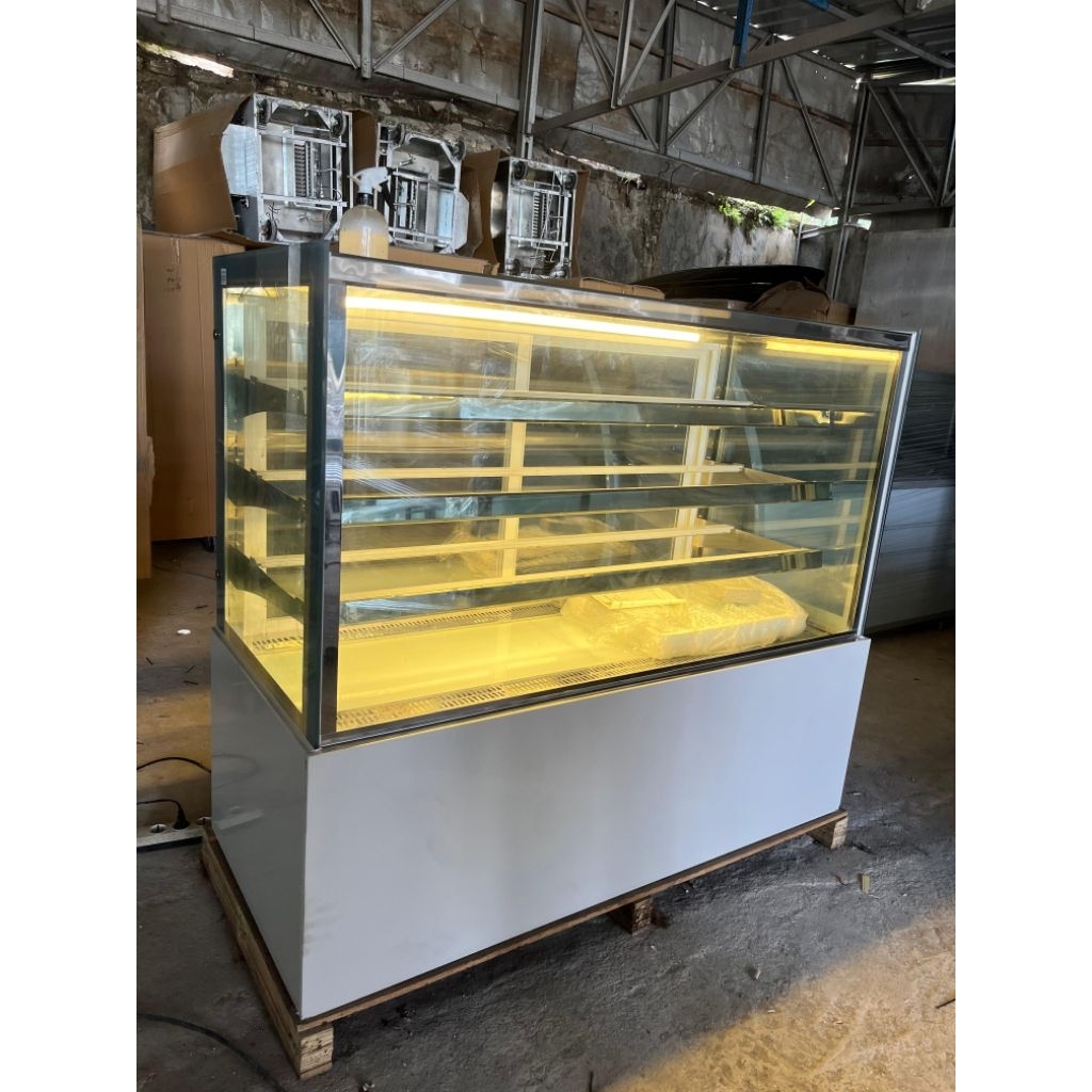 Ex Display cake Showcase Chiller 150 cm