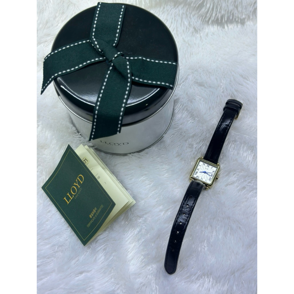jam tangan Lloyd