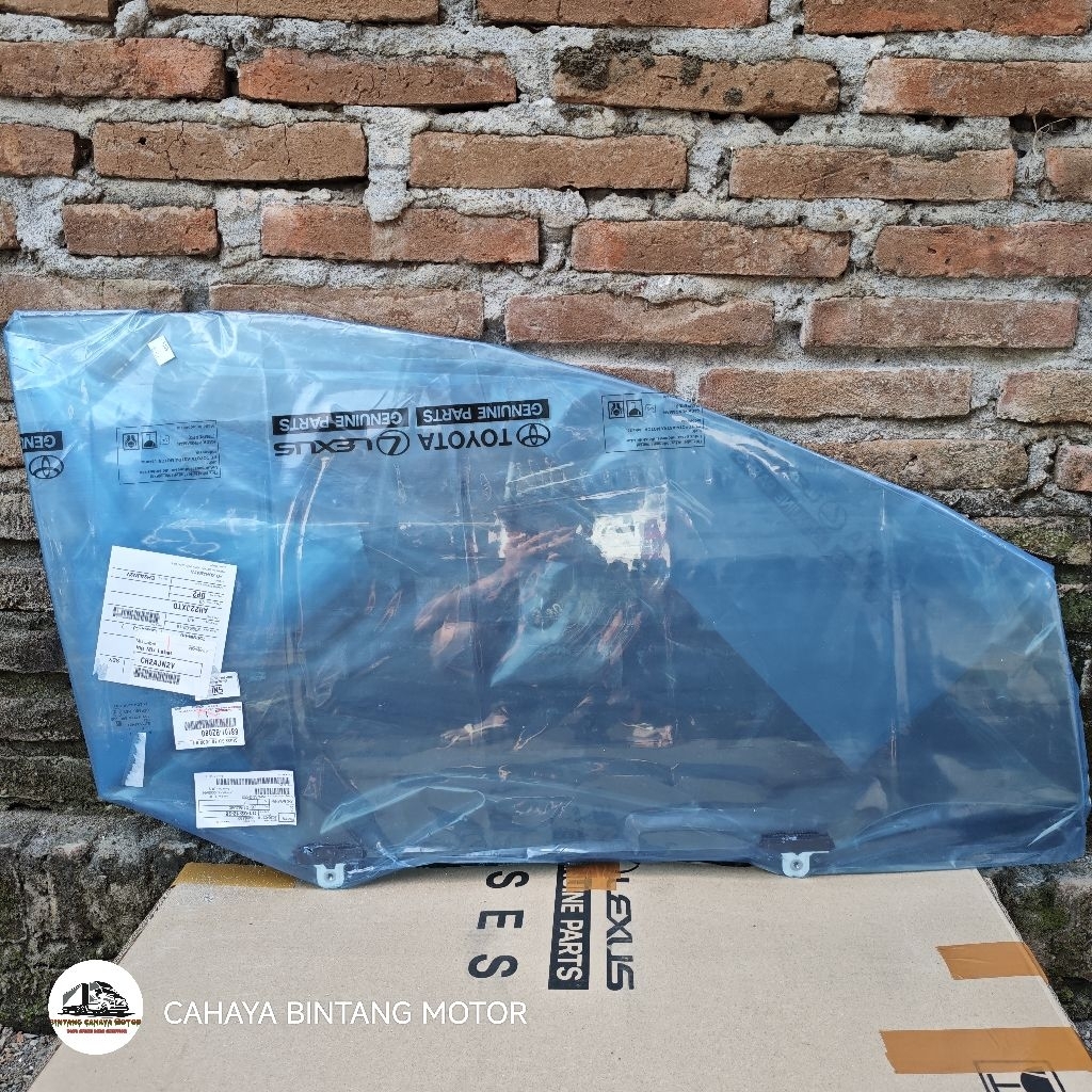 kaca pintu depan ayla agya 2013-2021 original