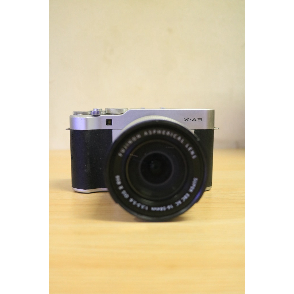 FUJIFILM XA3