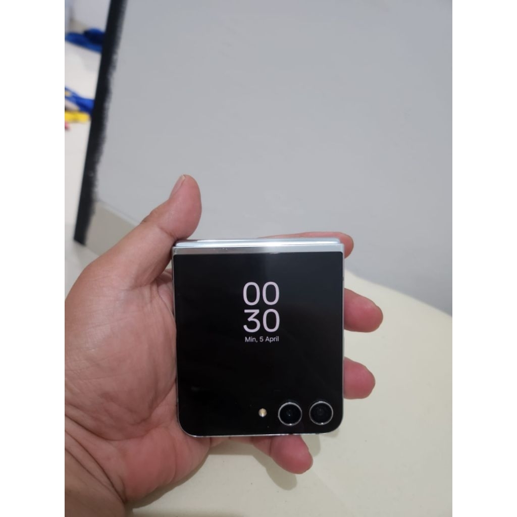 SAMSUNG Z FLIP 5