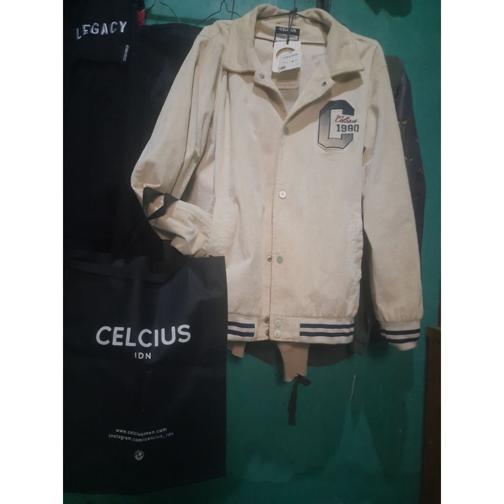 CELCIUS Vintage Varsity Jacket