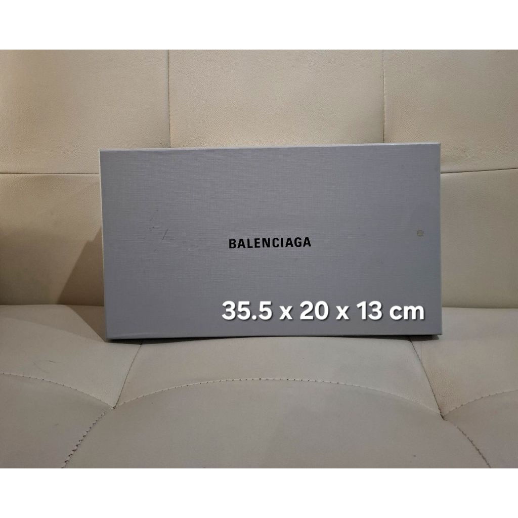 box balenciaga original / kotak balenciaga