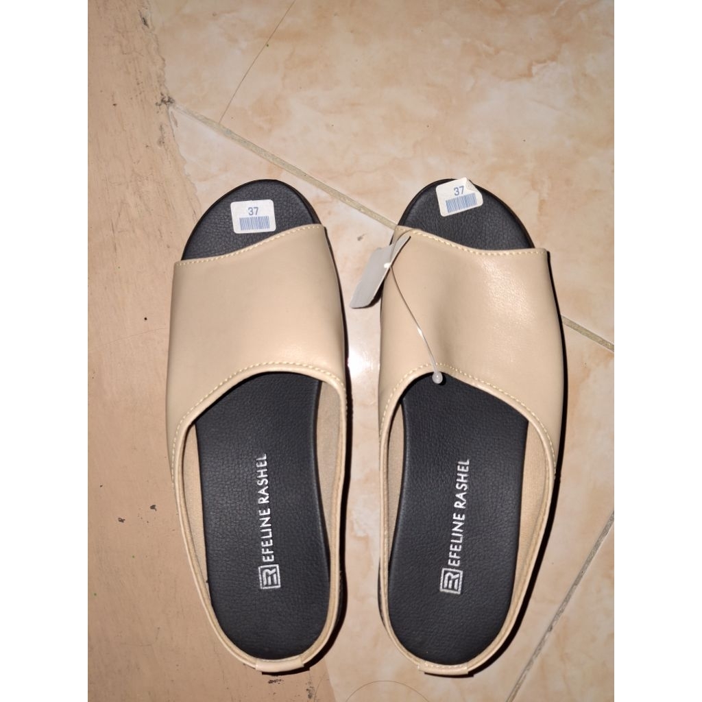 SANDAL HEELS (PRELOVED)
