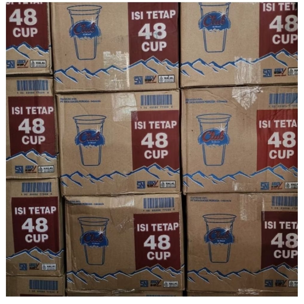Air minum kemasan " Club" gelas 220 ml/ dus