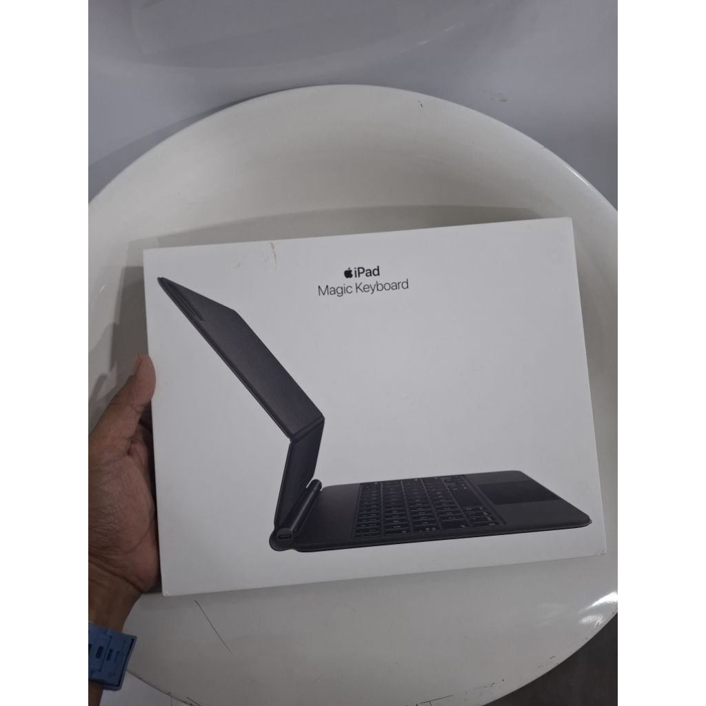 magic keyboard for iPad pro 11 inch