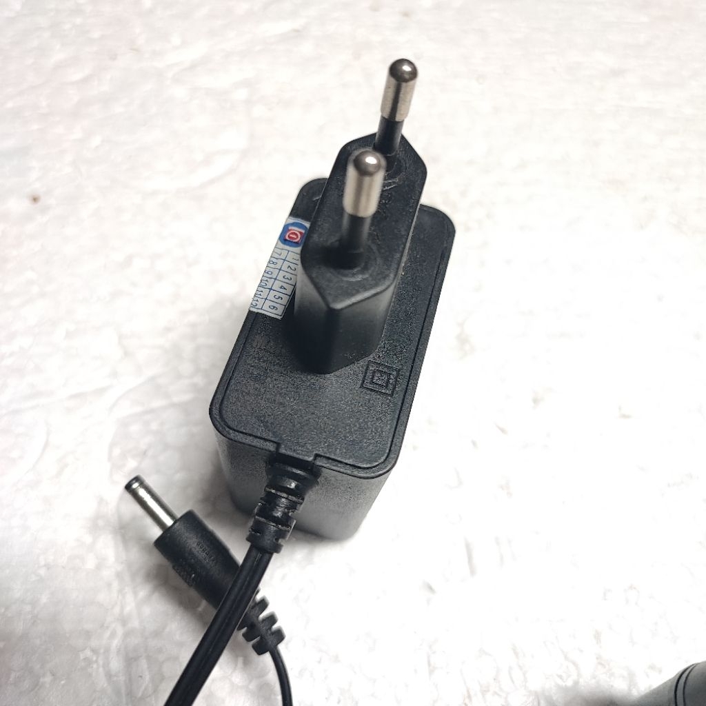 Adaptor MEIC  12V 1A Jack mini 3,5mm