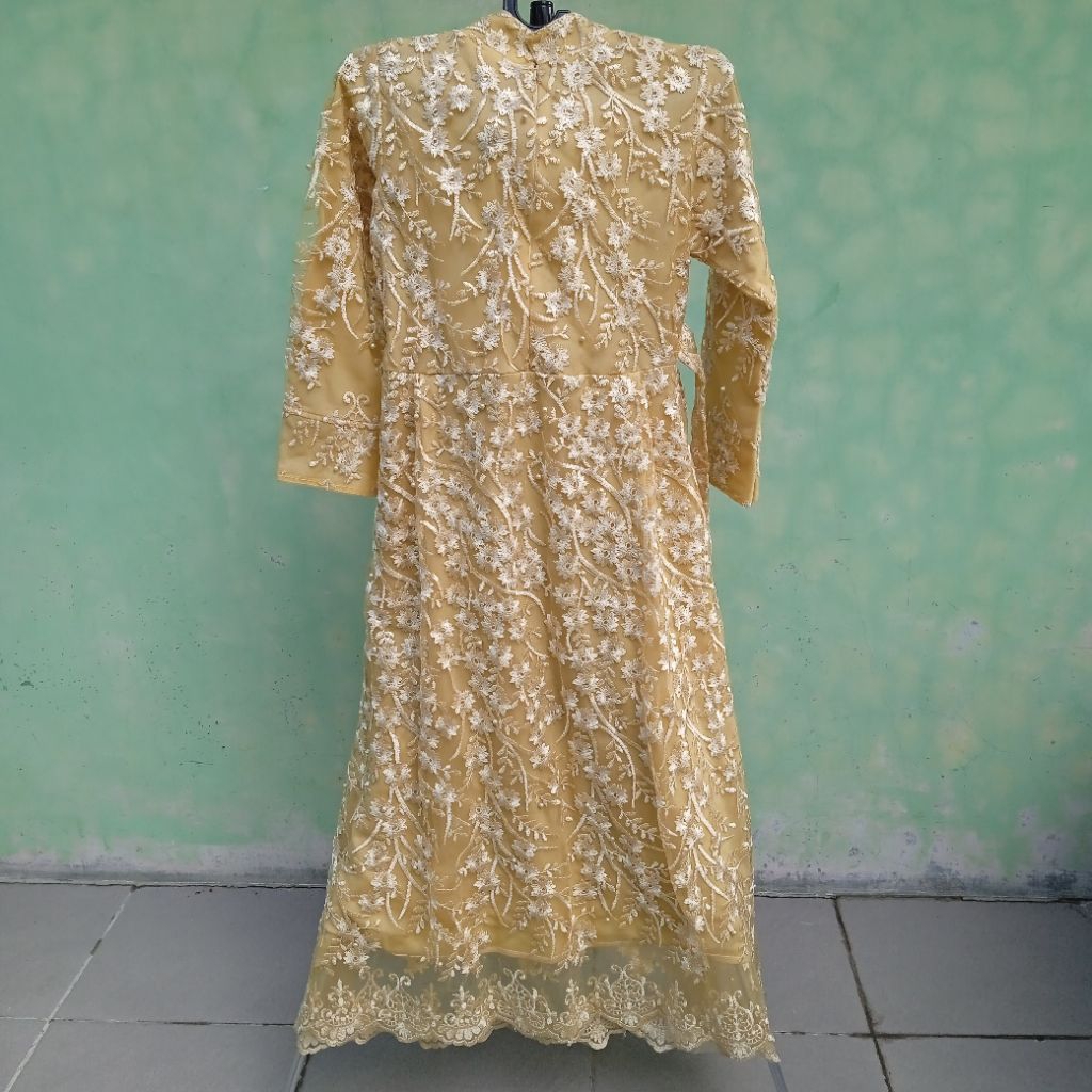 Preloved - Gamis Brokat