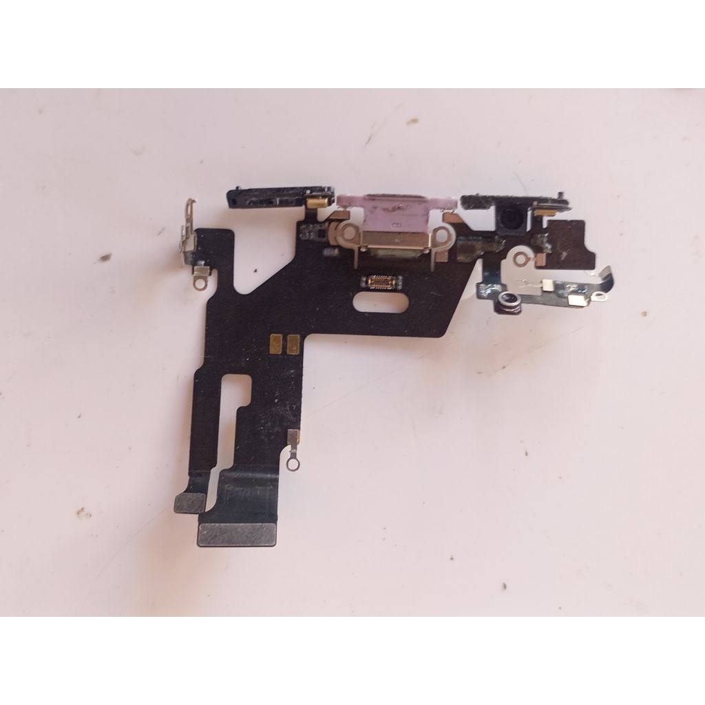 papan cas iphone 11 ori copotan