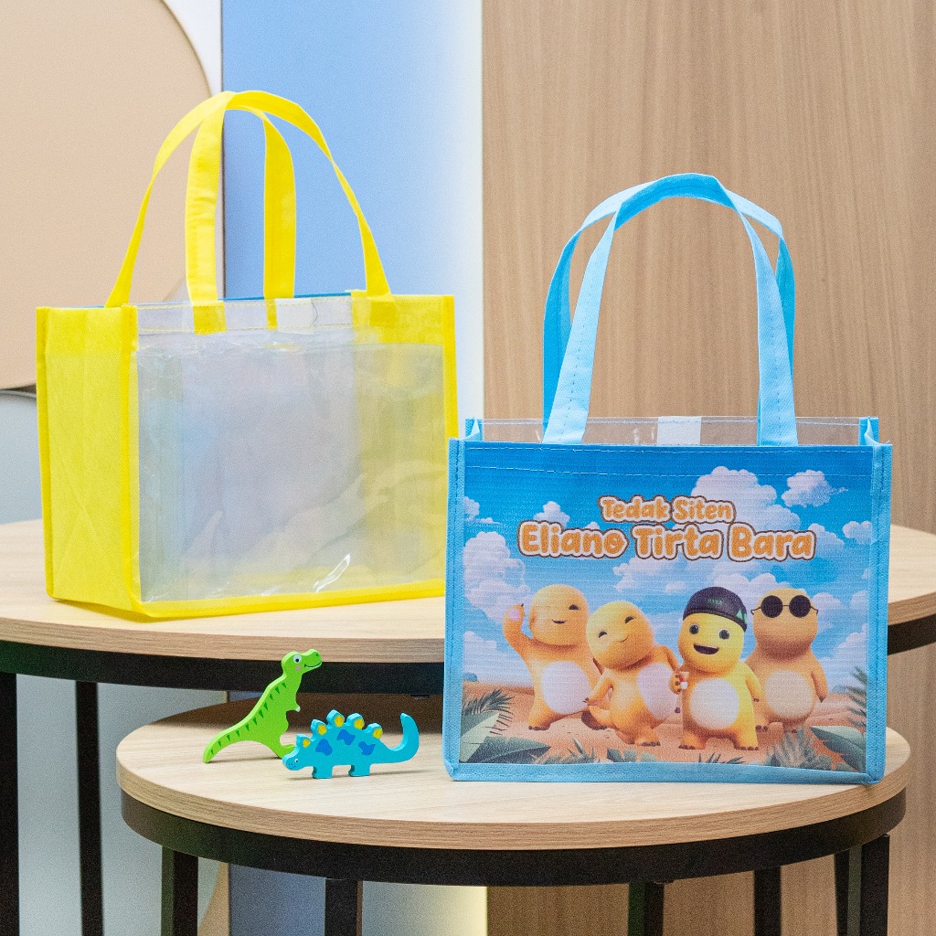 Custom Tas Pesta Ulang Tahun Anak Goodie Bag Model Jinjing Spunbond Kombinasi Mika