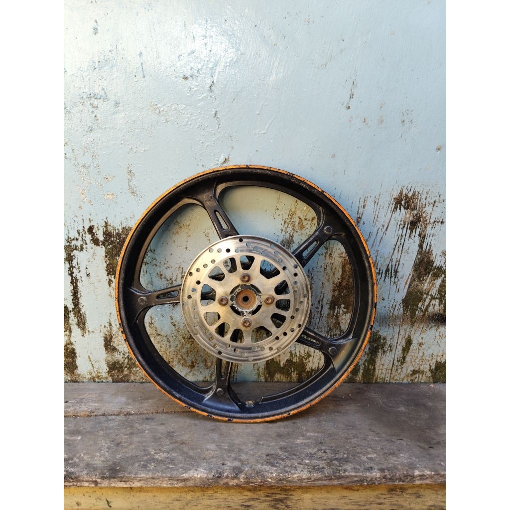 velg palang depan Jupiter z original copotan set piringan