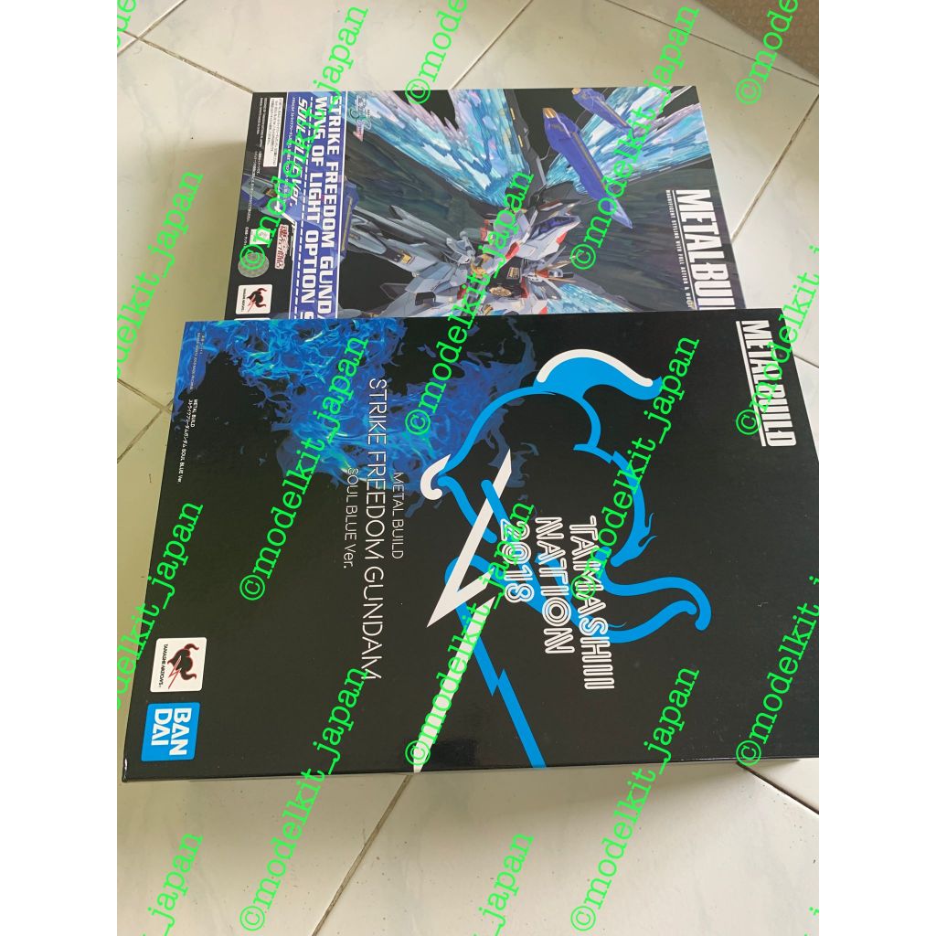 Metal build strike freedom gundam soul blue Ver. + wing of light soul blue Ver