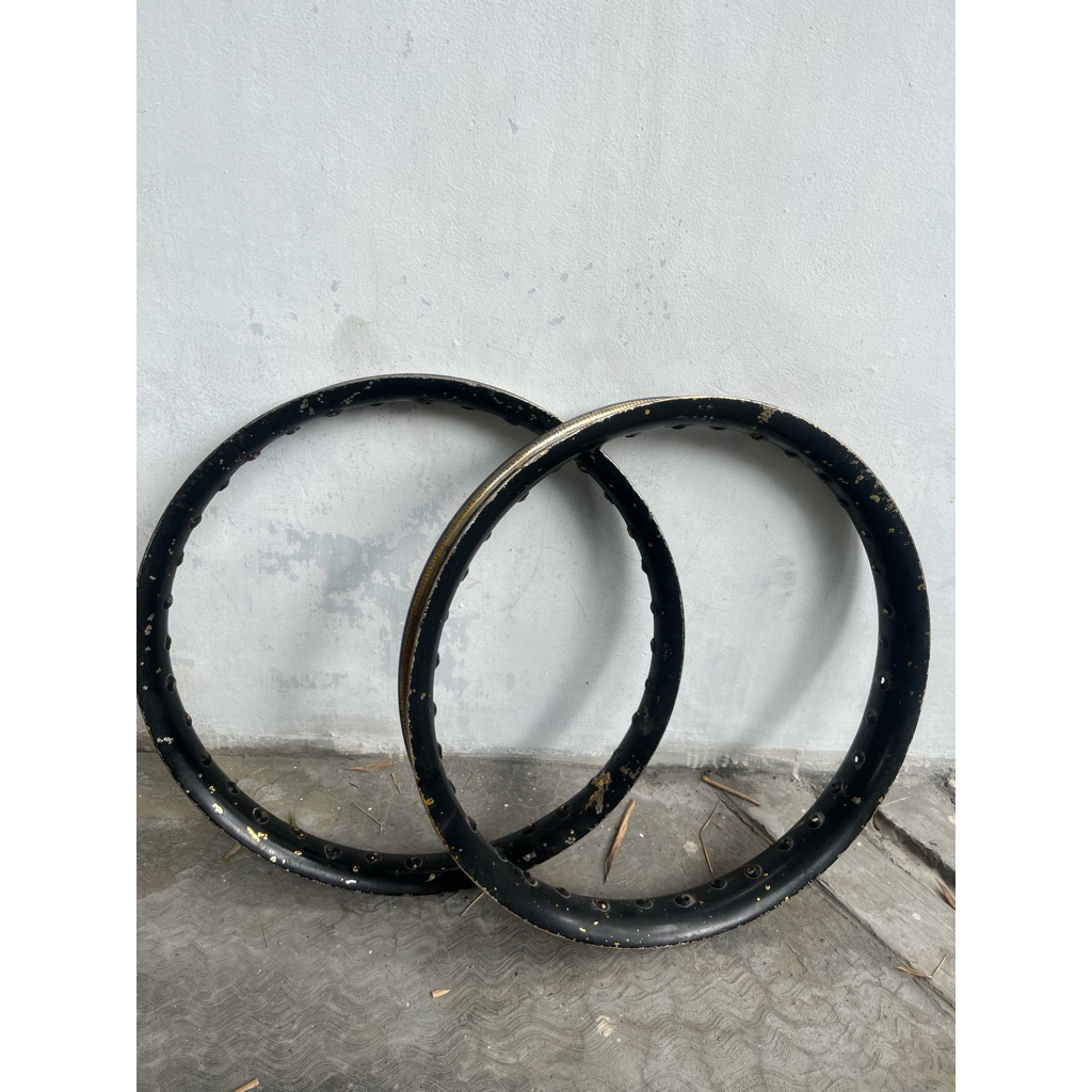 velg alumunium U shape setengah lingkaran sepasang merk Conrad ring 17n
