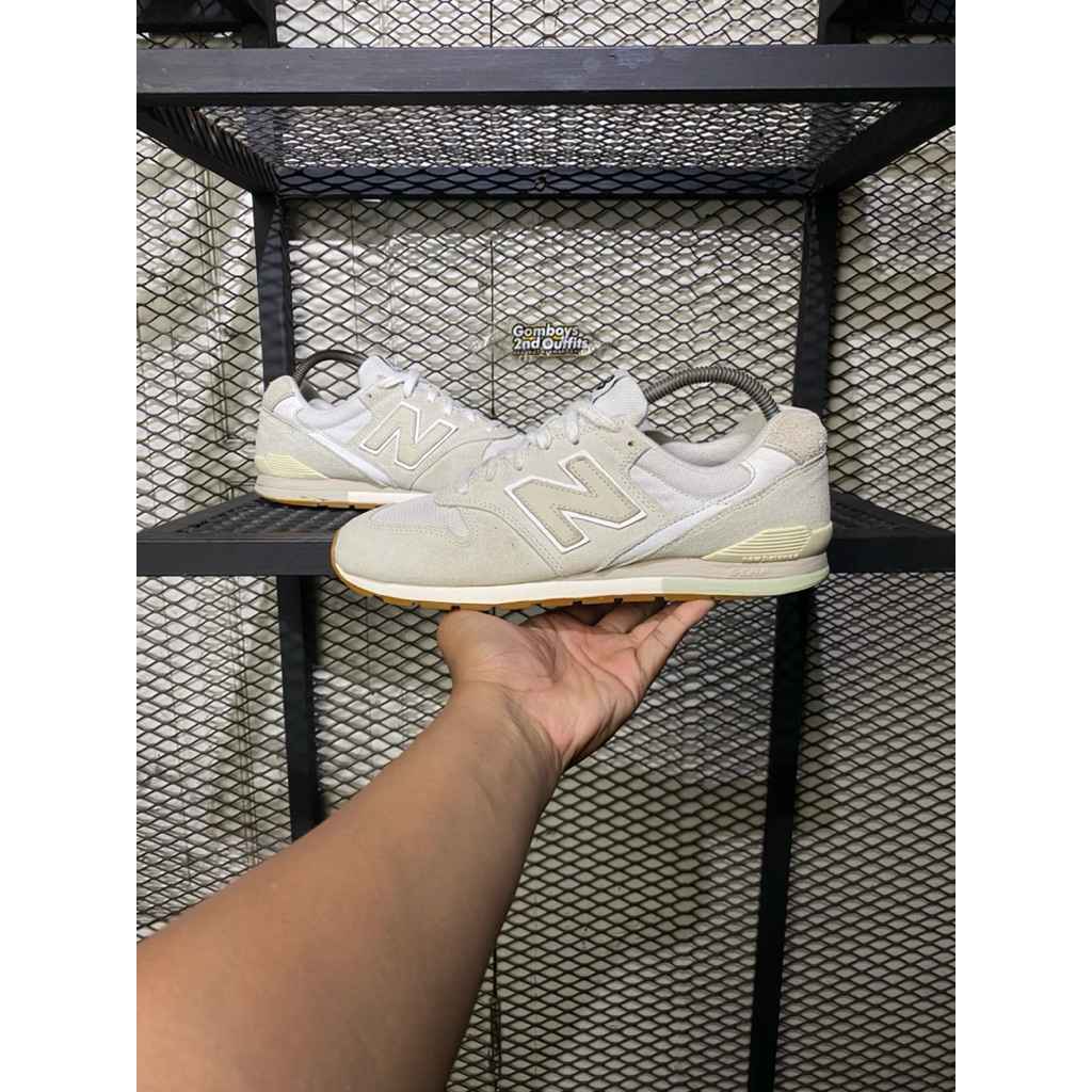New Balance 996 Beige Size 42.5 | 27cm