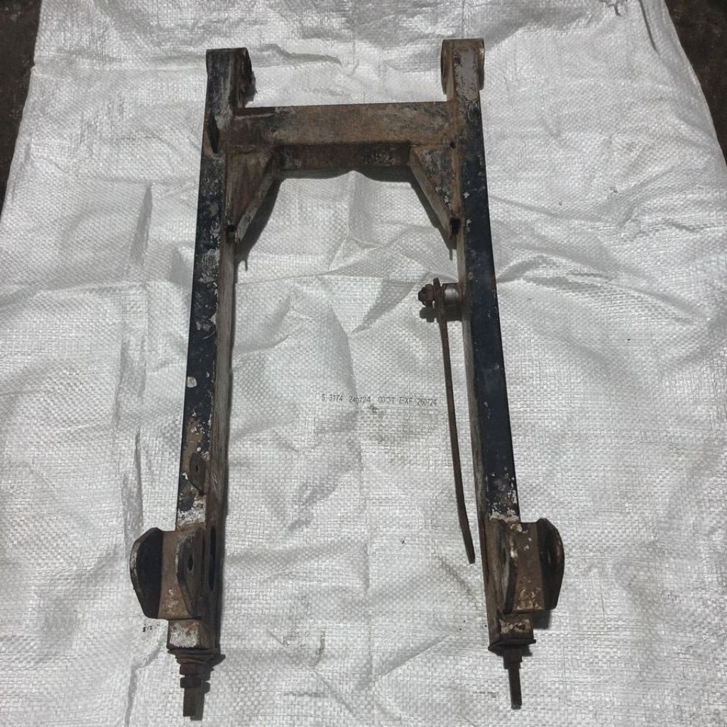 SWING ARM SUZUKI SHOGUN R NEW 110 ORIGINAL COPOTAN