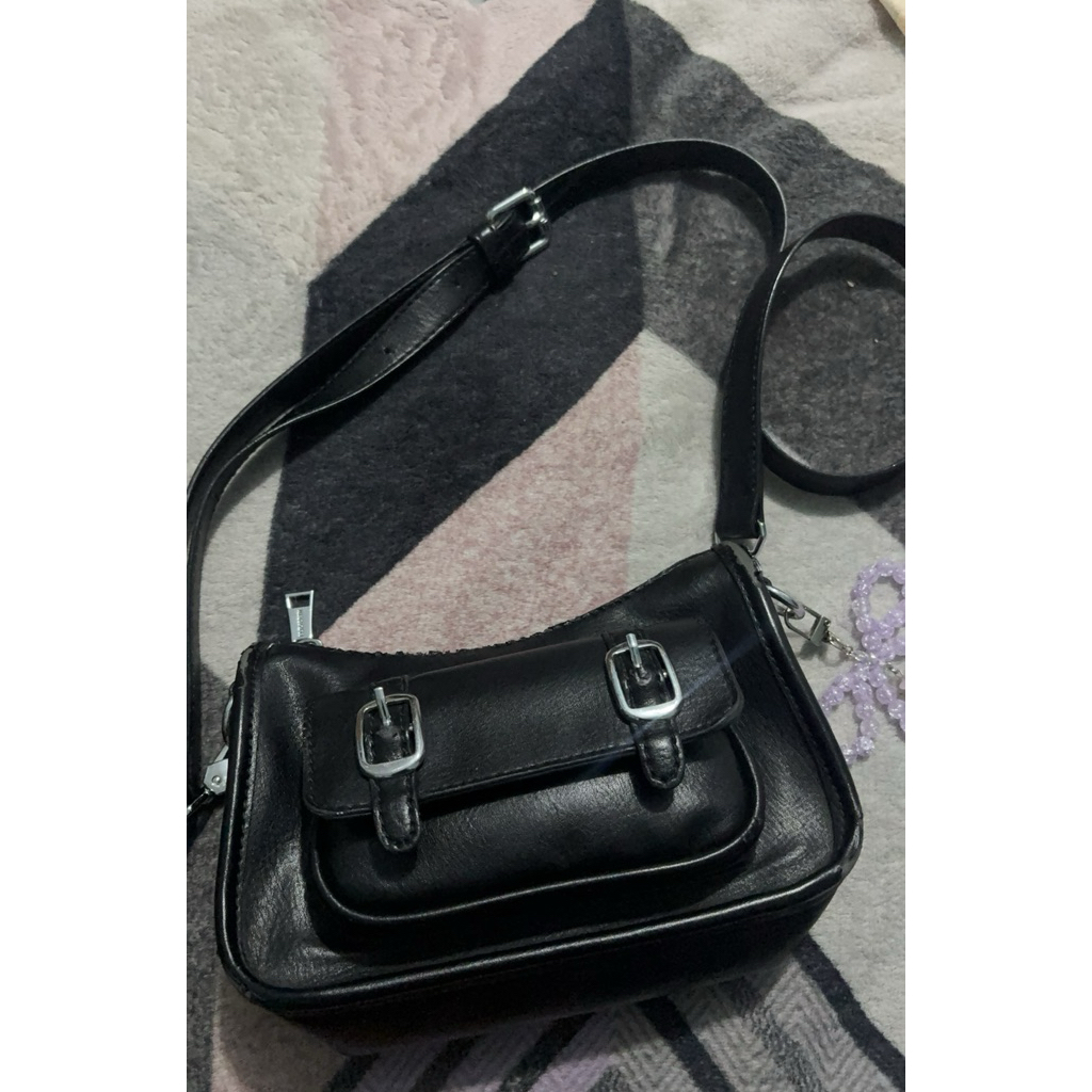 sling bag elizabeth