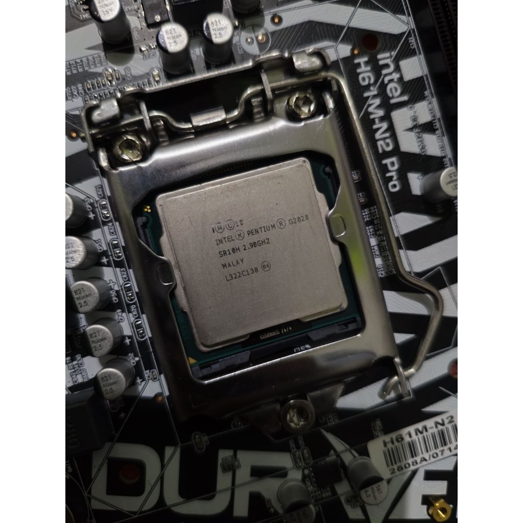Paketan Intel Pentium G2020 + fan intel