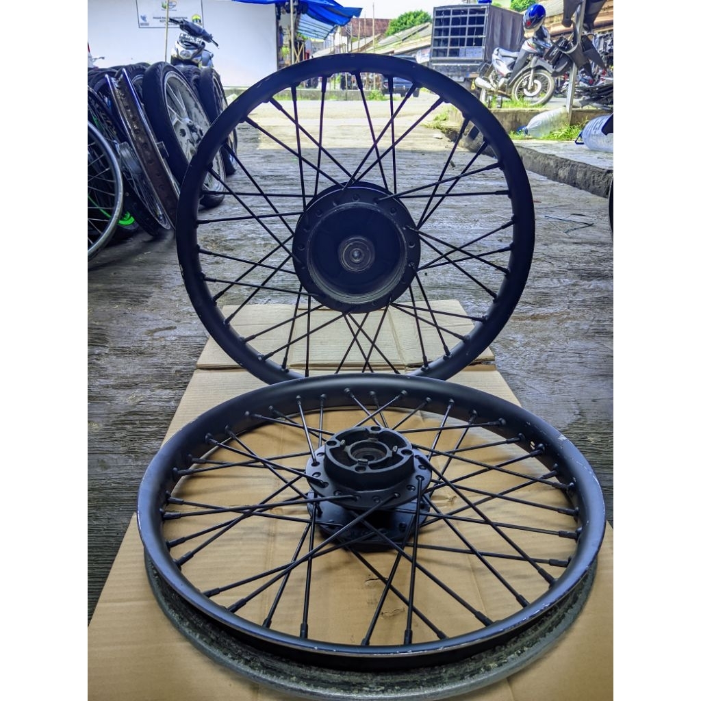VELG/PELEK HONDA JARI JARI 1SET DEPAN BELAKANG MOTOR REVO FIT/REVO ABSOLUT/SUPRA FIT/X125 SIAP PAKAI
