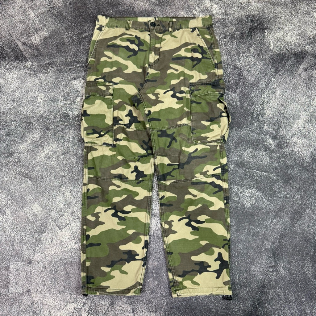 H&M CAMO CARGO PANTS