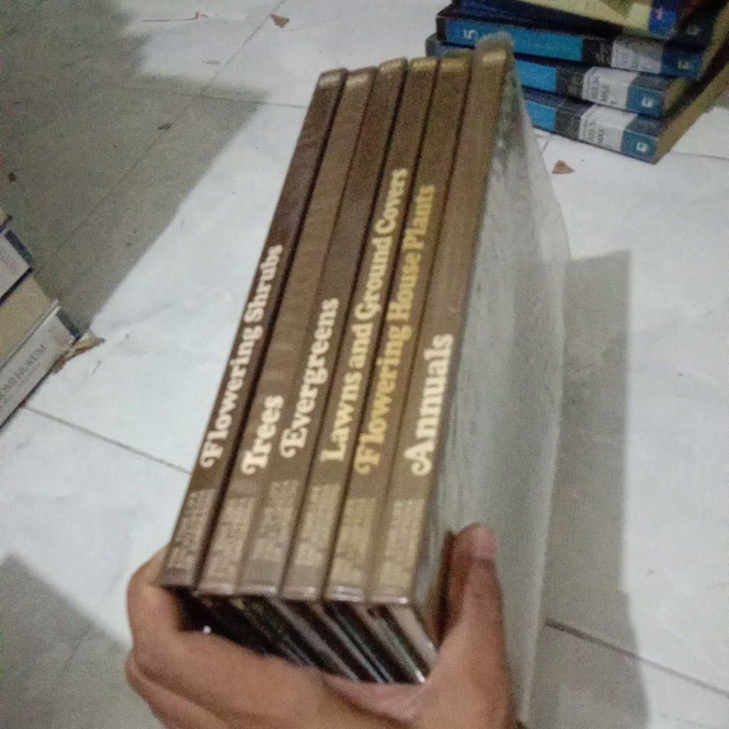 THE TIME LIFE ENCYCLOPEDIA OF GARDENING