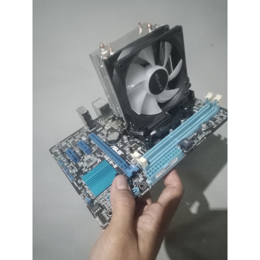 Motherboard Asus H61 i5 2500k second normal