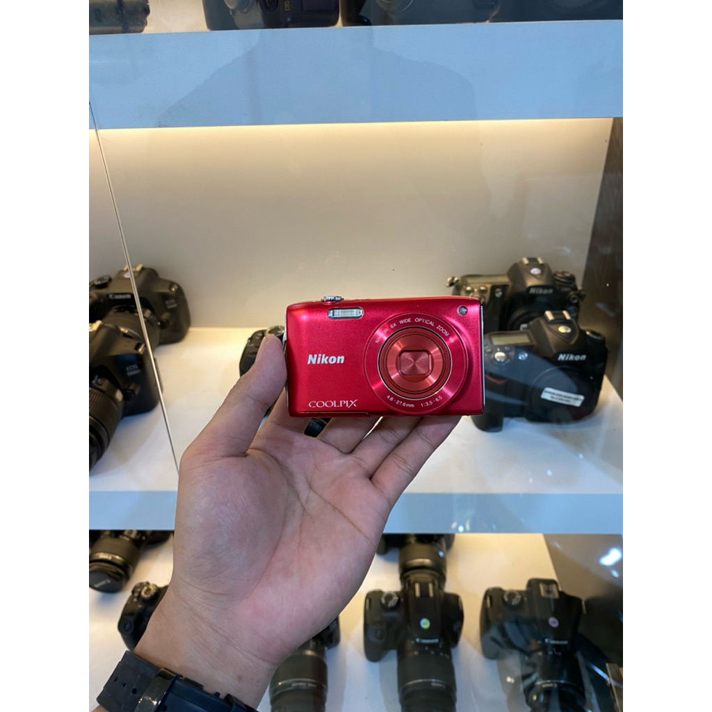 Nikon Coolpix S3300