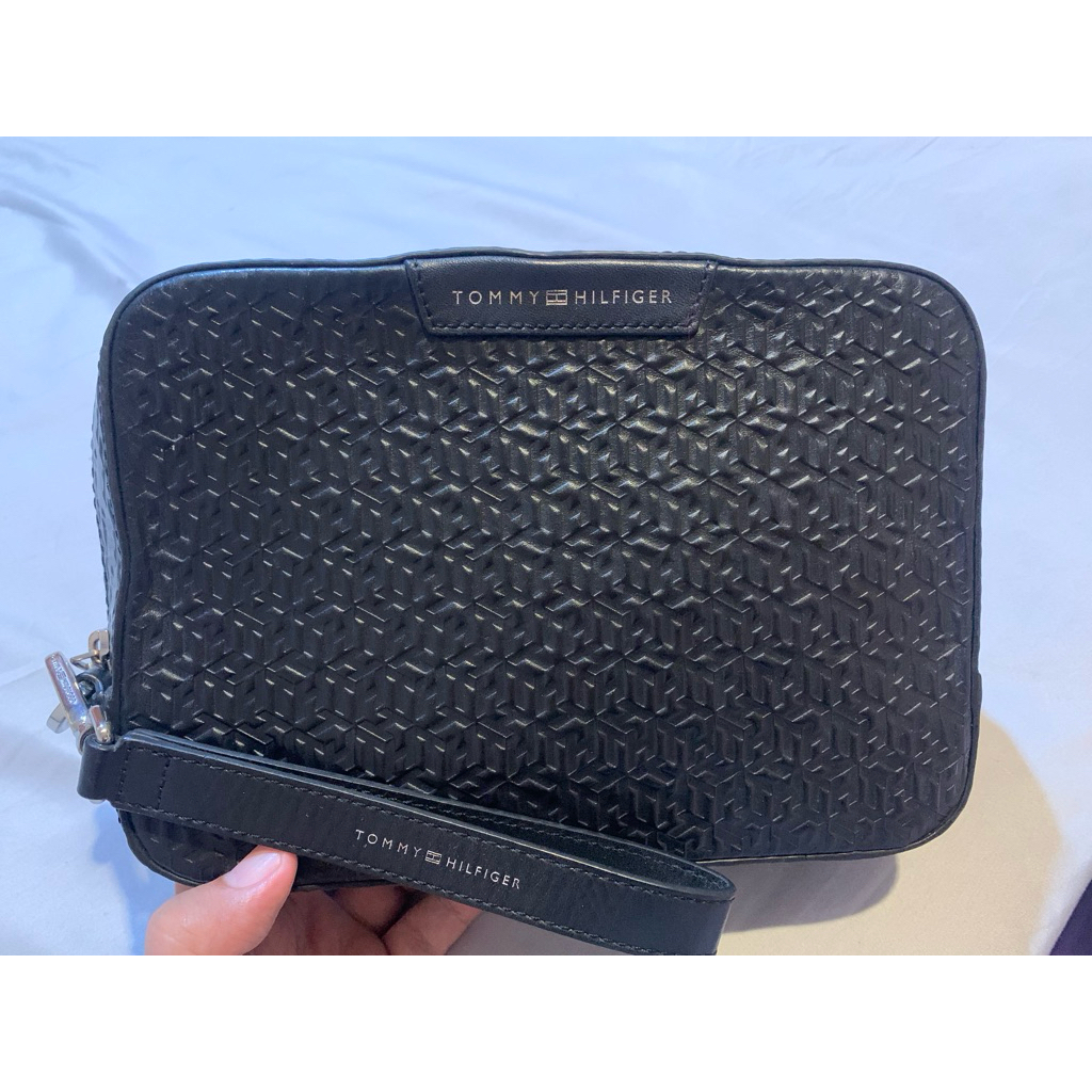 tommy hilfiger original clutch bag