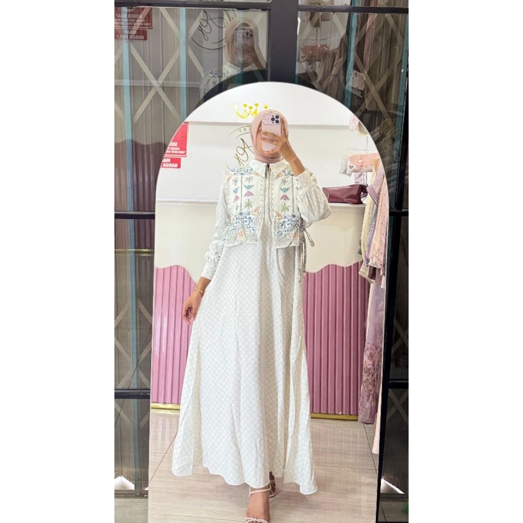 Aina Dress