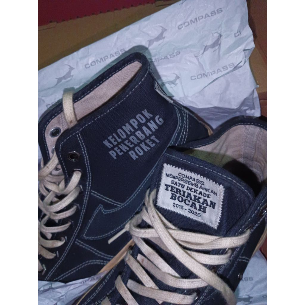 Sepatu Compass X Kpr