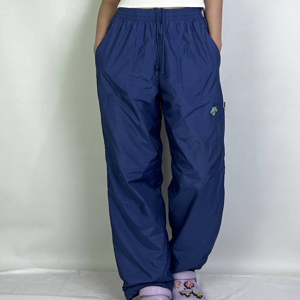 celana wanita Descente size L (32-34) seperti baru 100% original 290526J