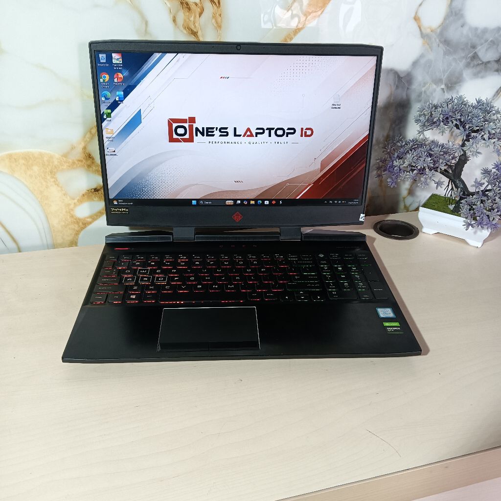 HP OMEN 15-DC1090TX I7-9750H