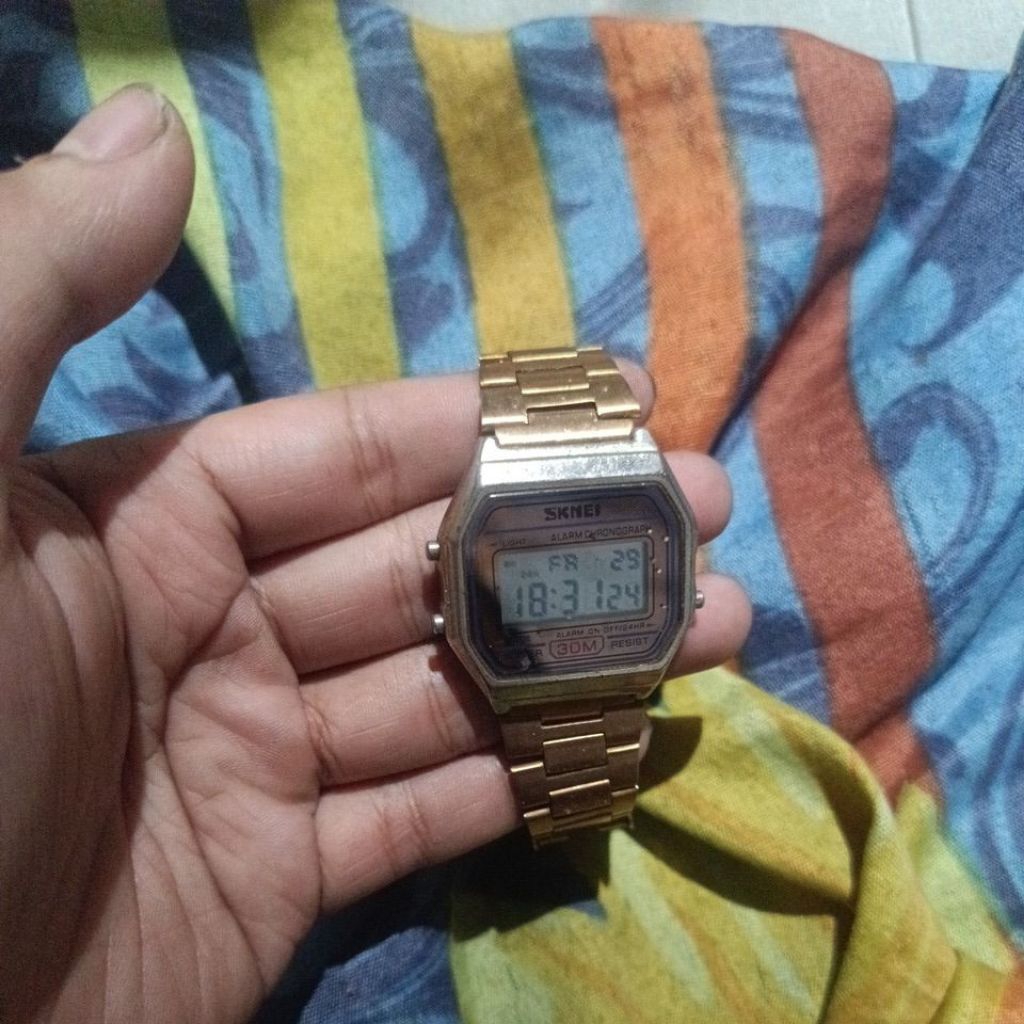 jam tangan skemei second