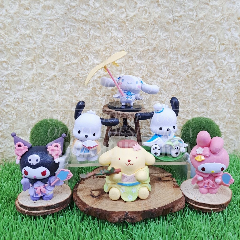 Action Figure Kuromi Cinnamoroll Kupu Kupu Flower Cake Topper My Melody Pochacco Pompompurin Figure 