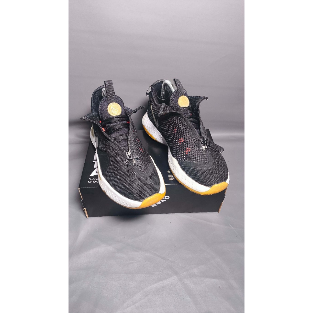 Sepatu Basket casual sneakers Nike PG 4 Second bekas