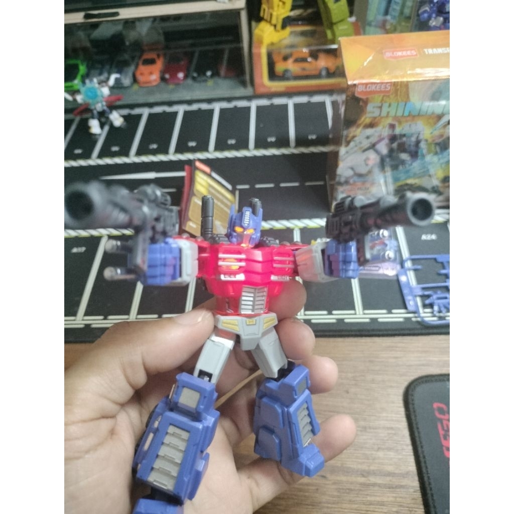 Blokees Galaxy Shining Version 04 - Optimus Prime