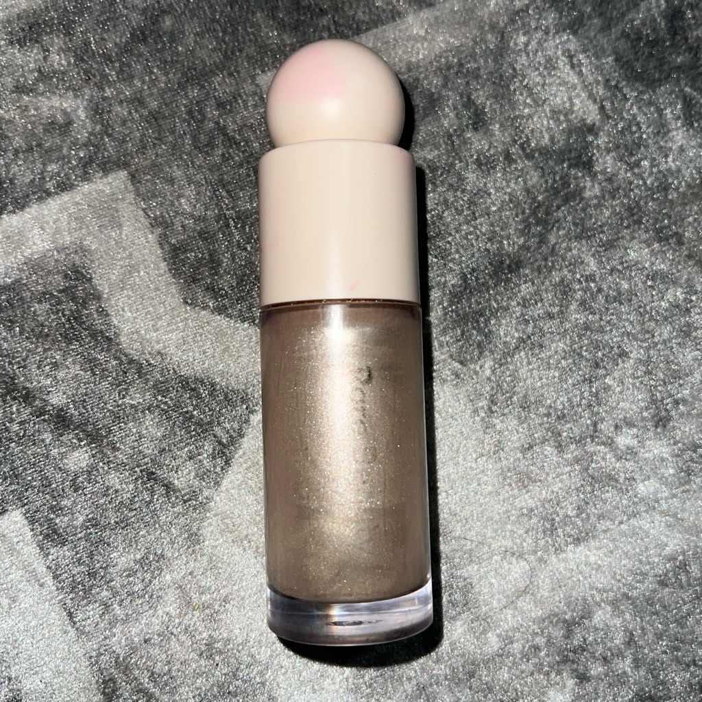 PL RARE BEAUTY LIQUID HIGHLIGHTER SHADE ENLIGHTEN