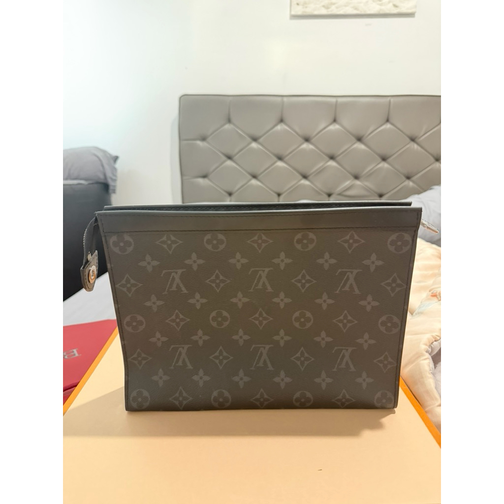 DIJUAL TAS CLUTCH MEN LOUIS VUITTON MONOGRAM BLACK