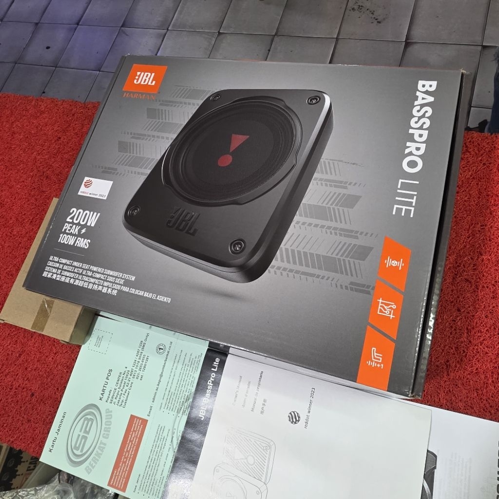 Subwoofer Kolong Aktif JBL BASSPRO LITE Subwoofer Aktif JBL 7 in