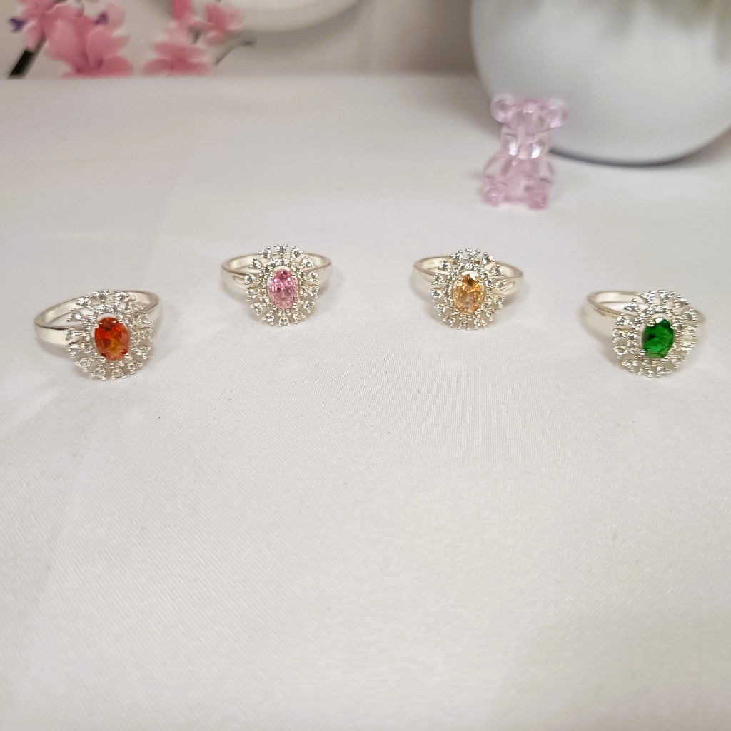 Kode VA-62. Cincin Warna Silver Motif Oval Hias Batu Warna Zircon