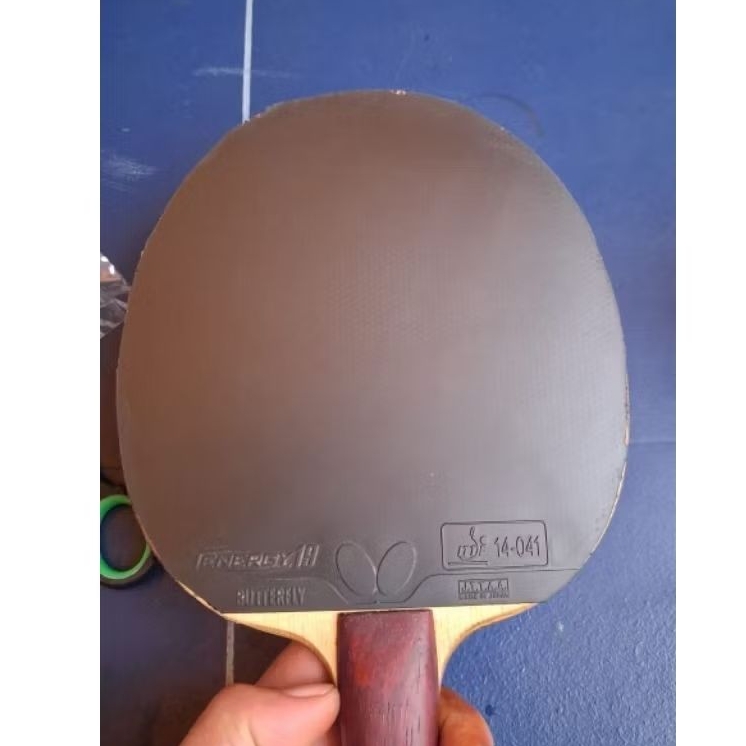 Karet pingpong Tenergy 19 hitam