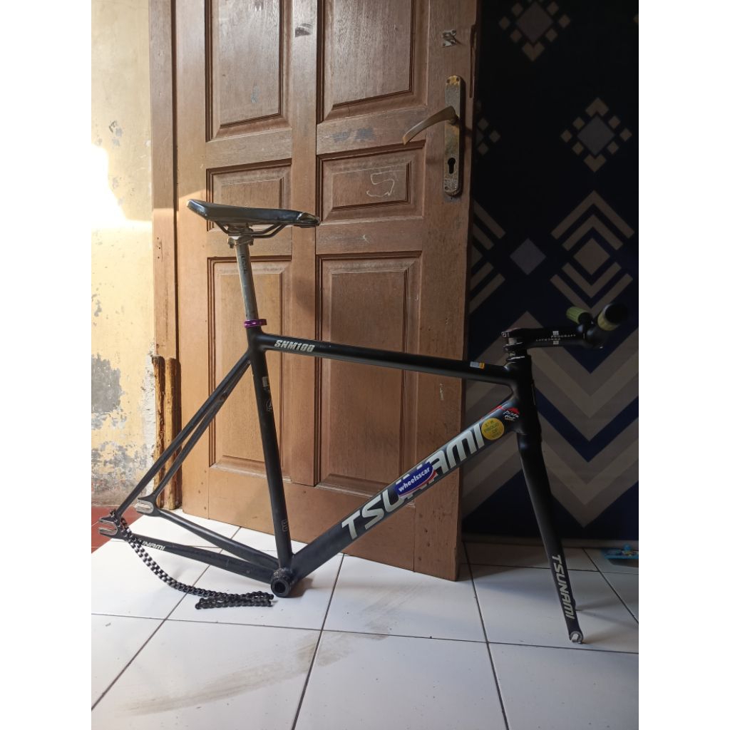 frameset tsunami snm 100