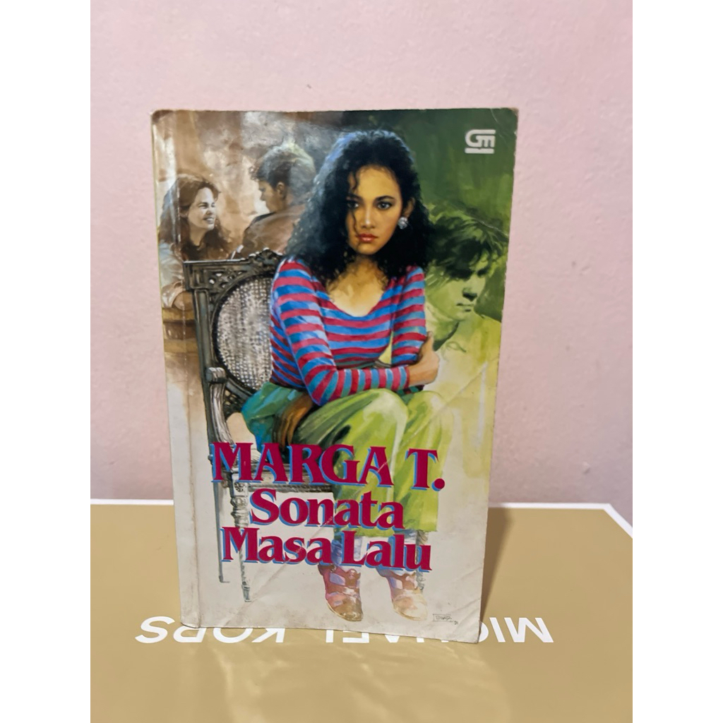 Marga T novel Sonata Masa Lalu