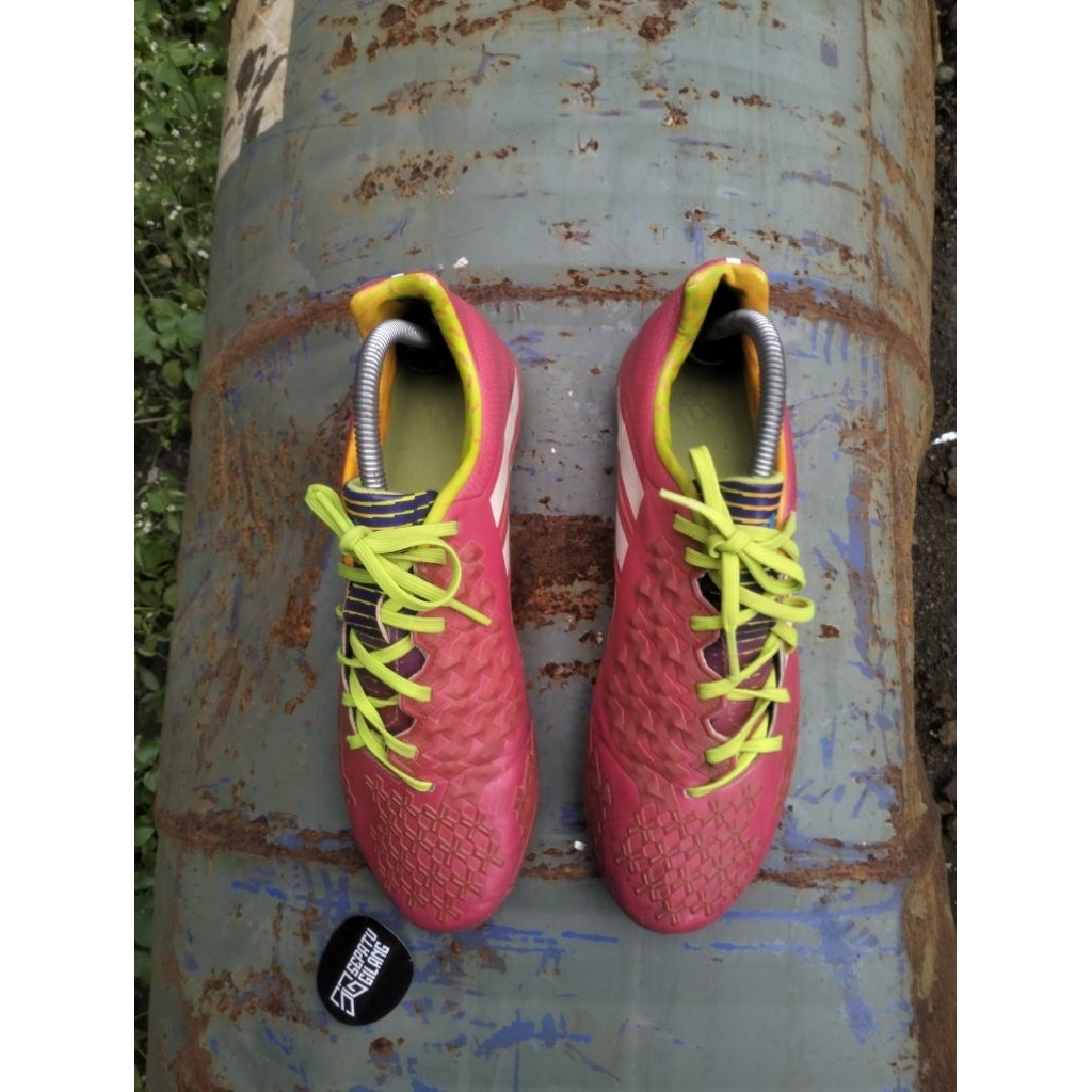 sepatu sepak bola Adidas predator absolado lz