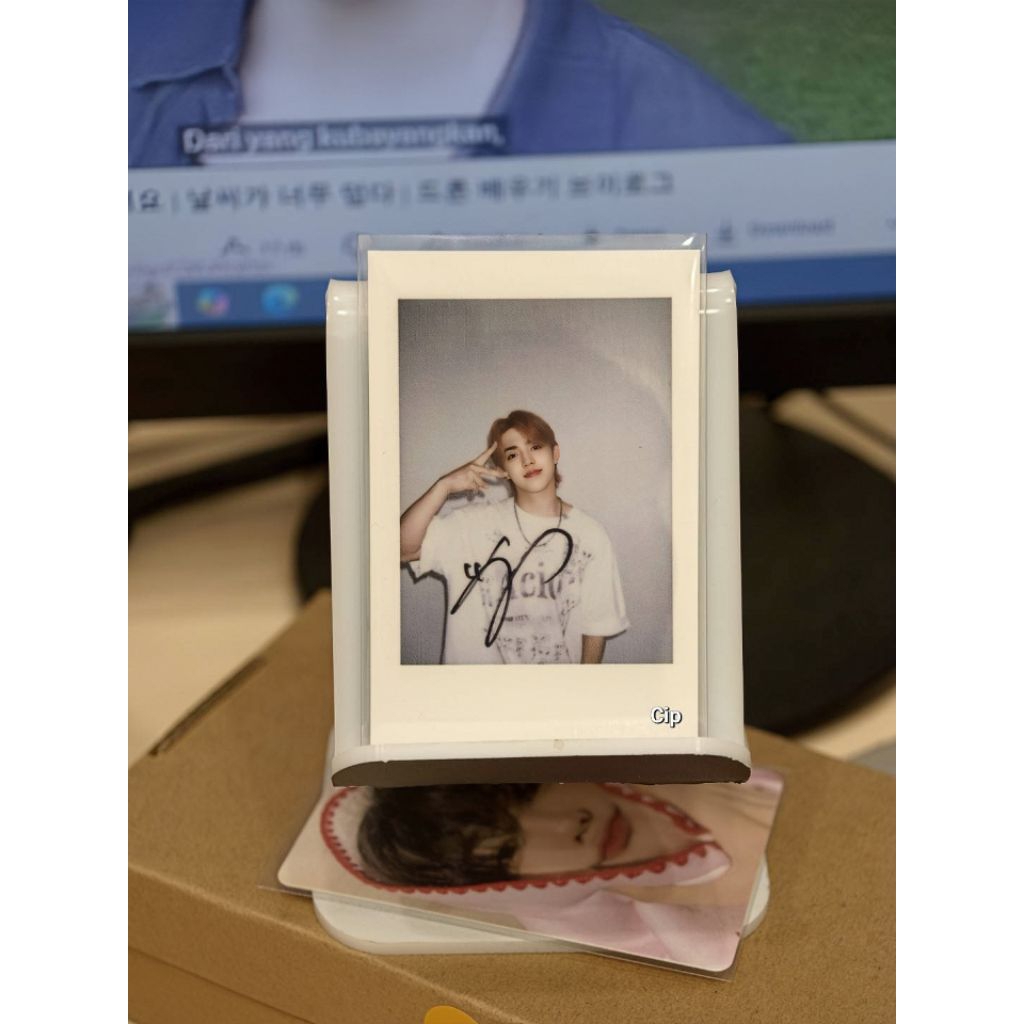 [READY STOCK] PHOTOCARD OFFICIAL SEVENTEEN SEUNGCHEOL POLAROID YZY POP-UP BEIJING | BACA DESKRIPSI