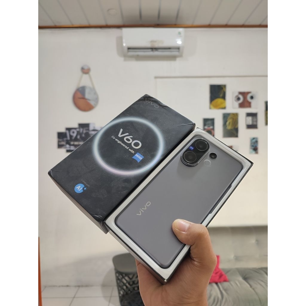 Vivo V60 5g 12/512 Second