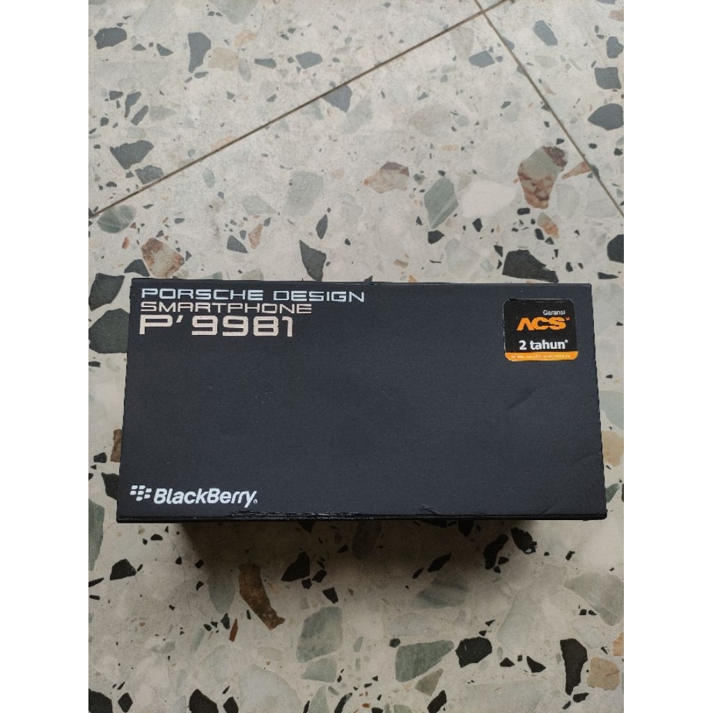 DUS BOX BLACKBERRY PORSCHE DESIGN P'9981