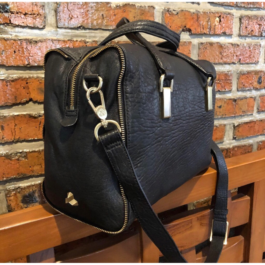 hand bag lengkap tali panjang Finn Esker  kulit asli Preloved